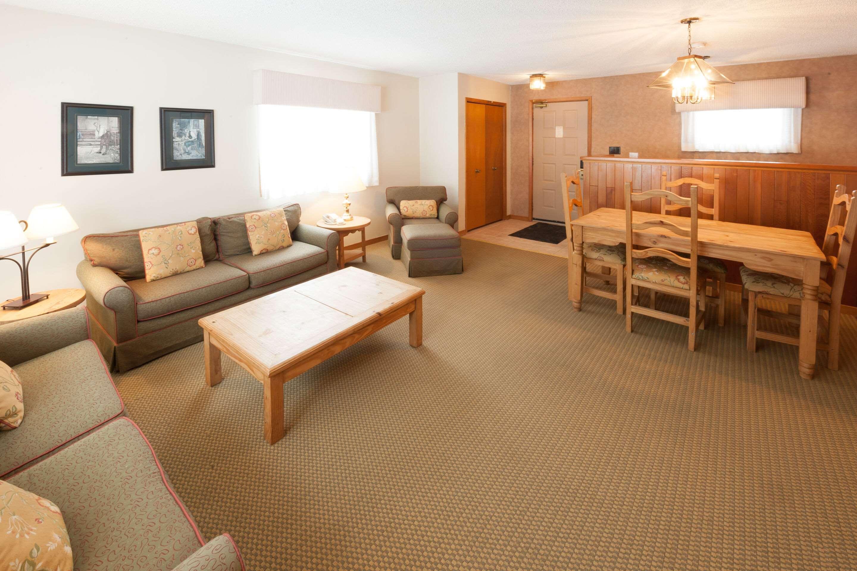 Pinestone Resort, Conference Centre, Spa & Golf Course Haliburton Extérieur photo