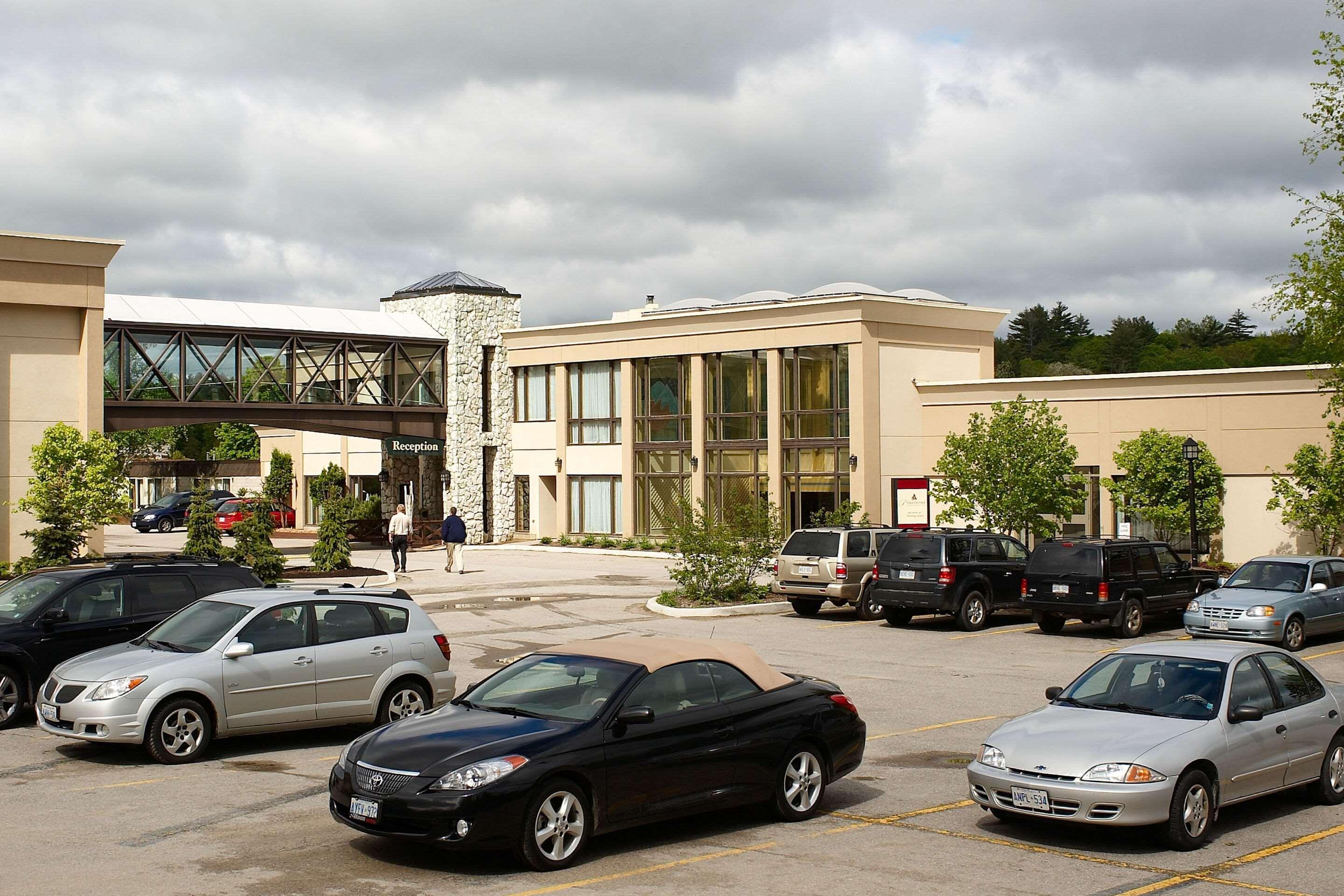 Pinestone Resort, Conference Centre, Spa & Golf Course Haliburton Extérieur photo
