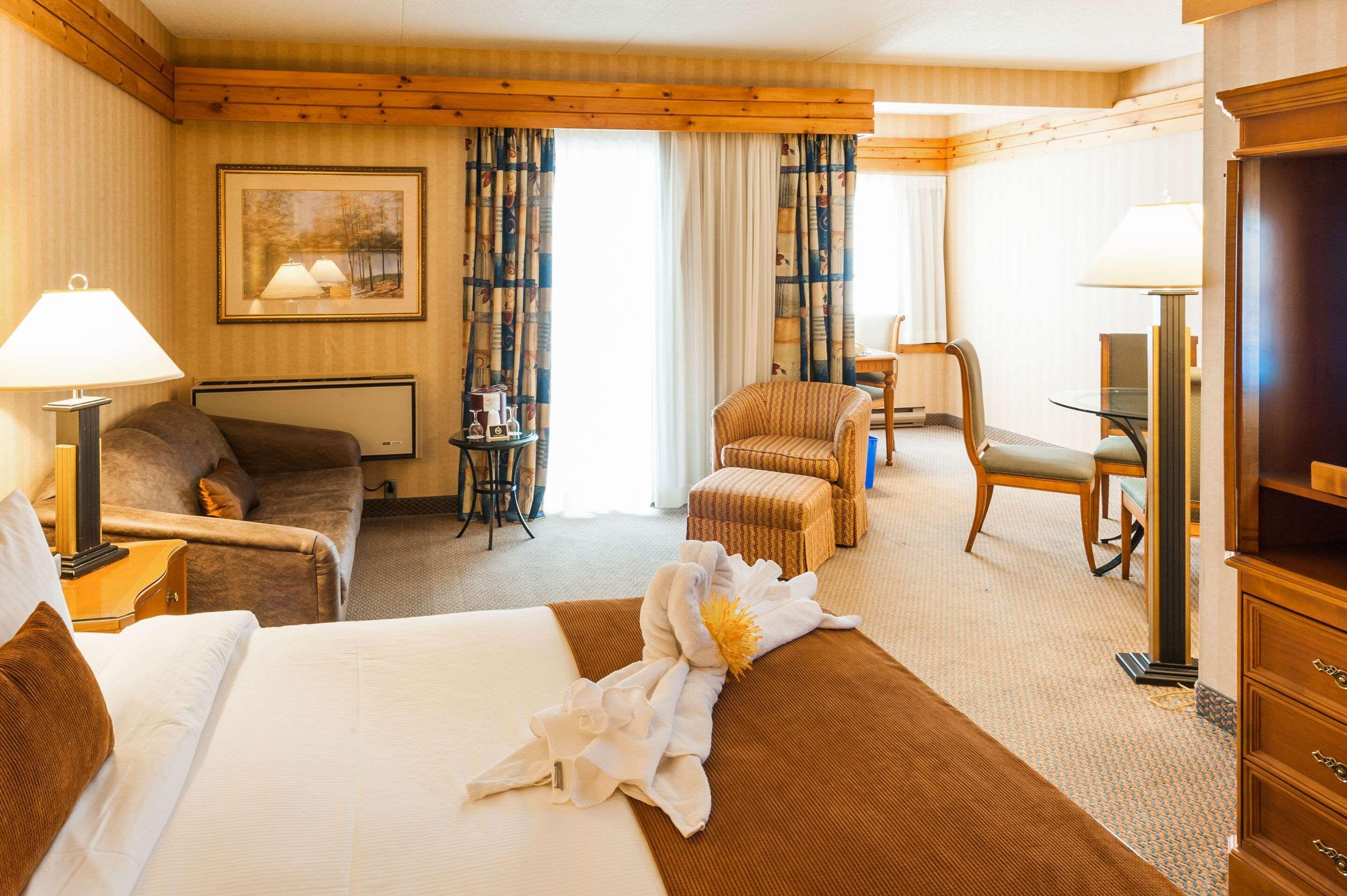 Pinestone Resort, Conference Centre, Spa & Golf Course Haliburton Extérieur photo