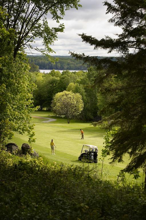 Pinestone Resort, Conference Centre, Spa & Golf Course Haliburton Extérieur photo