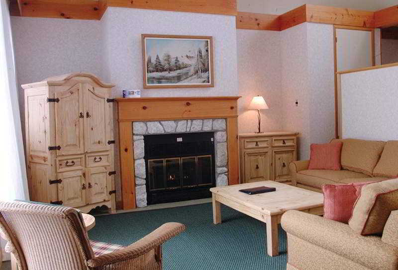 Pinestone Resort, Conference Centre, Spa & Golf Course Haliburton Chambre photo